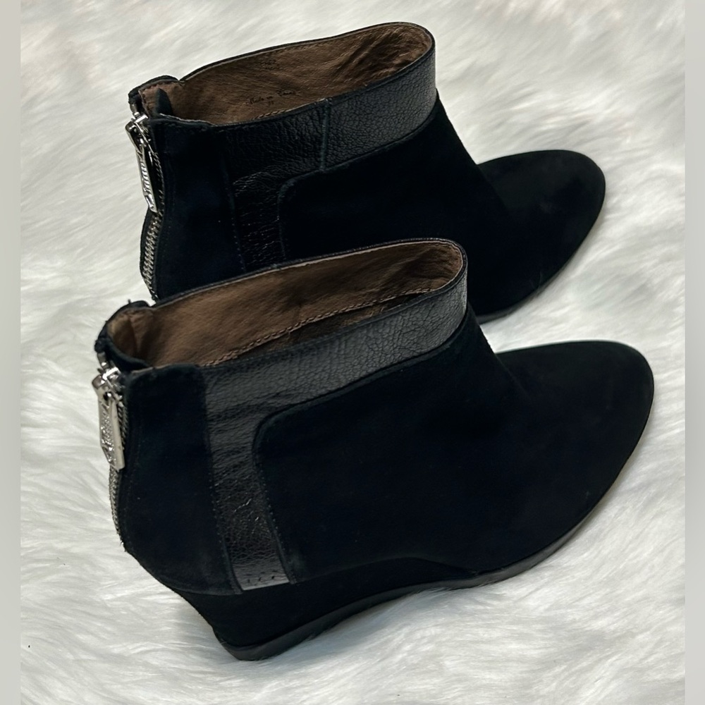 Donald J. Pliner Chez Black Wedge Ankle Boots - Picture 6 of 11